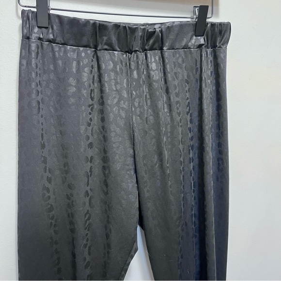 Shein Black Animal Print Leggings Size Large - Picture 4 of 6